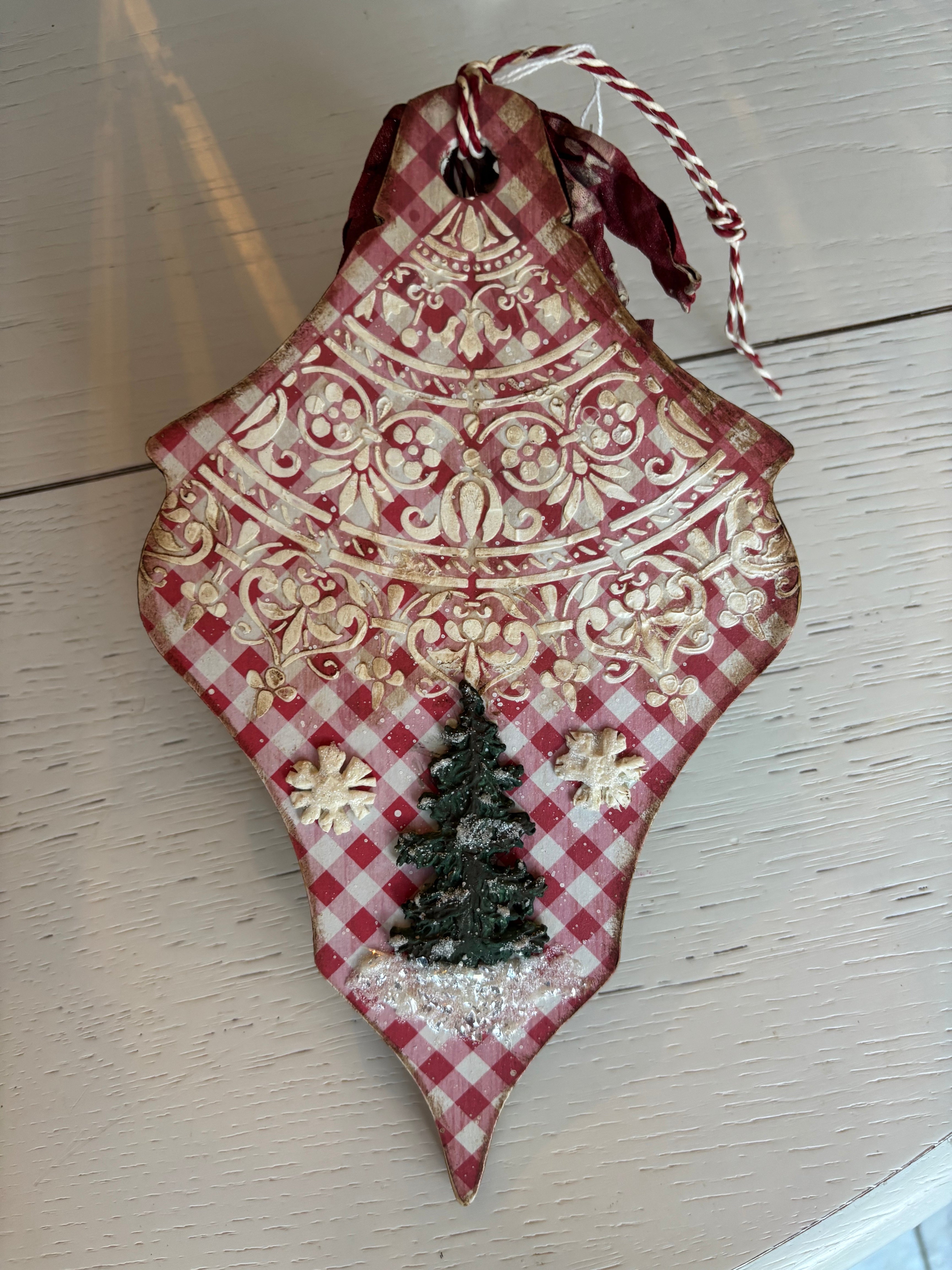 Petit Ours sous la Neige Vintage