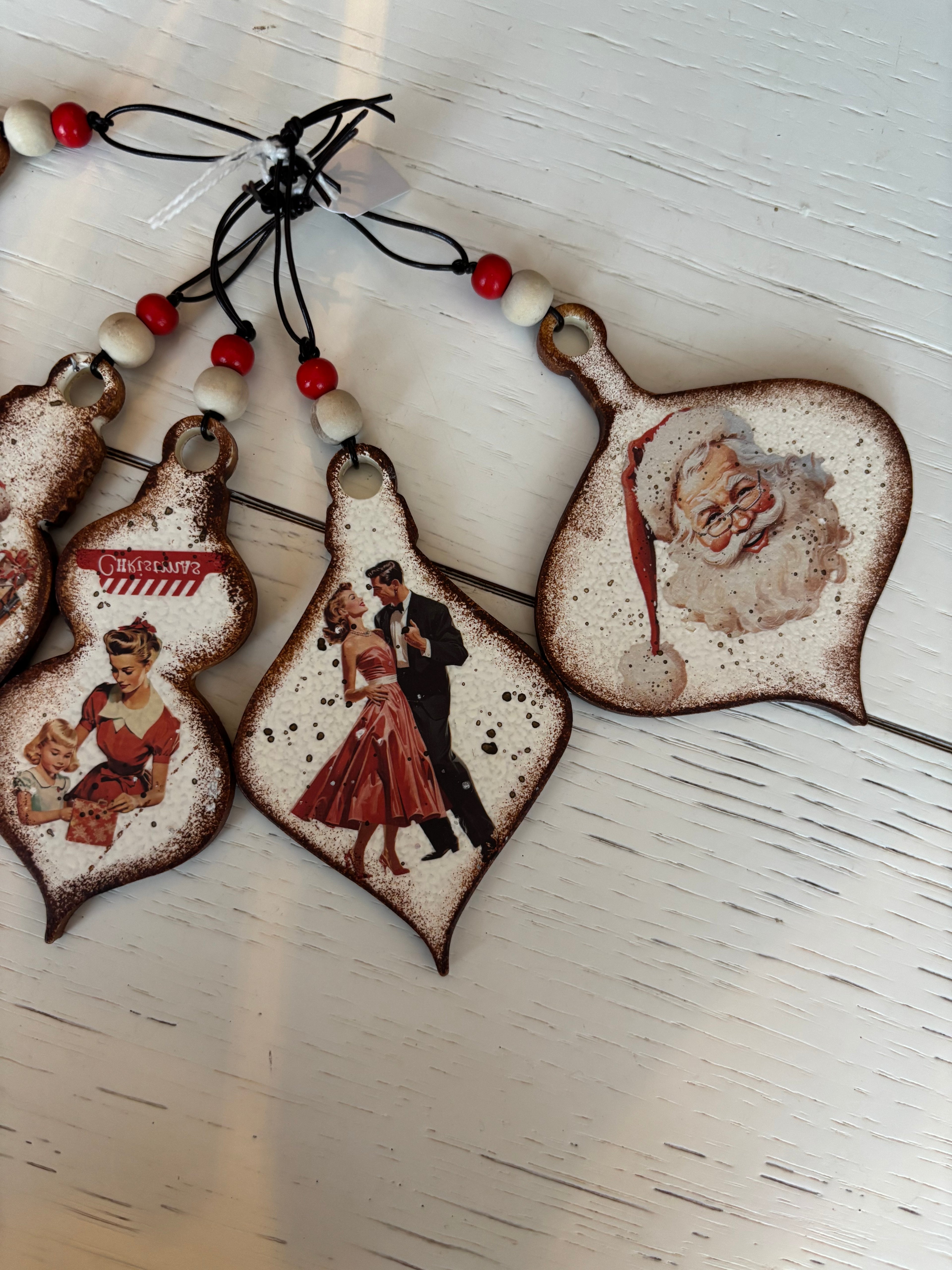 Suspensions de Noël rétro