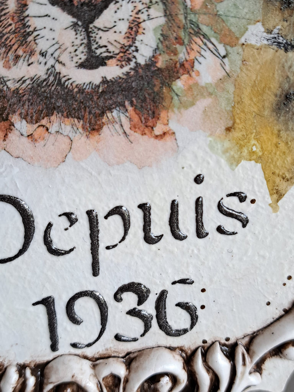 Plaque Vintage Lapin des bois deuis 1936