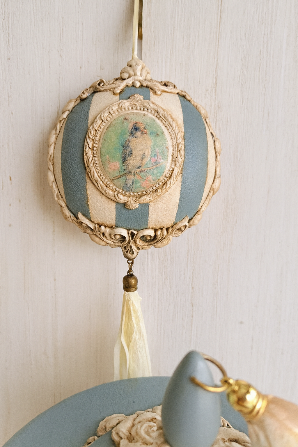 Boîte Vintage Bleue + Médaillon