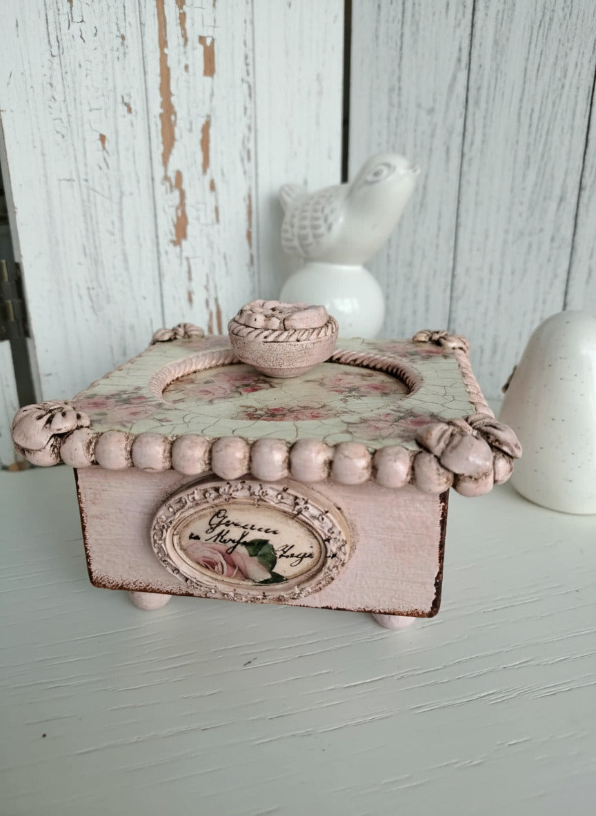 Boite a musique vintage fleur rose