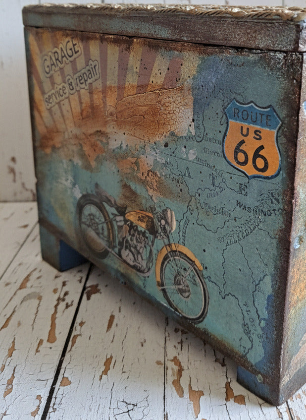 Boîte vintage Garage service
